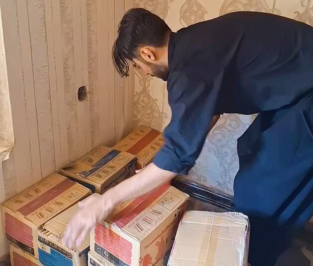 بچه‌های مسجد روزانه پنج تا ۱۰هزار قرص نان در نجف پخت و توزیع می‌کنند