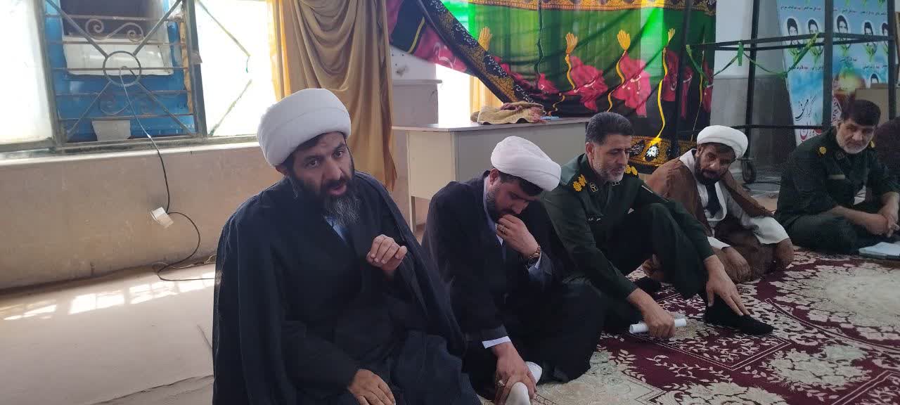 جاروکاری مسجد را بالاتر از پست‌ها و عناوین می دانم/ارکان مسجدی همراه و همگام با امام جماعت باشند