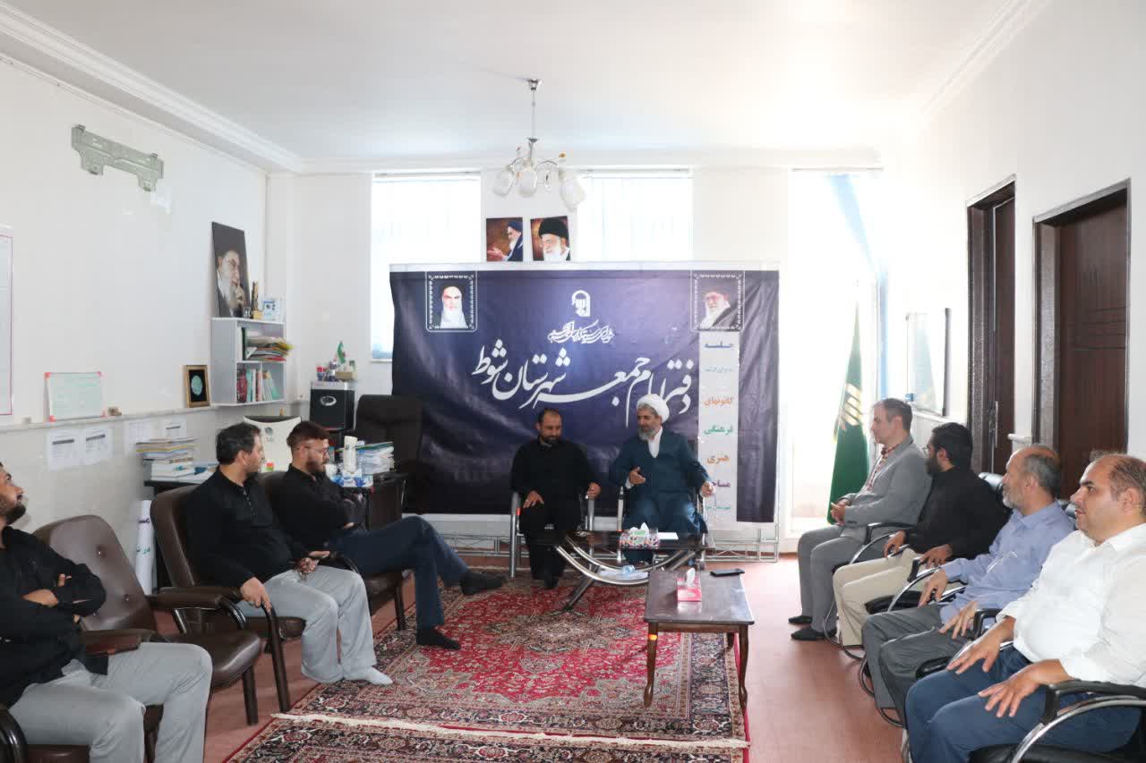 کانون‌های فرهنگی هنری مساجد از مهم‌ترین ظرفیت‌های تربیتی جامعه هستند