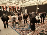 اقامه نماز جماعت در مرز باشماق با حضور زائران اربعین حسینی