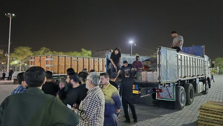 اعزام بیش از ۱۰۰ کامیون اقلام مواکب اربعین از آران و بیدگل به عراق