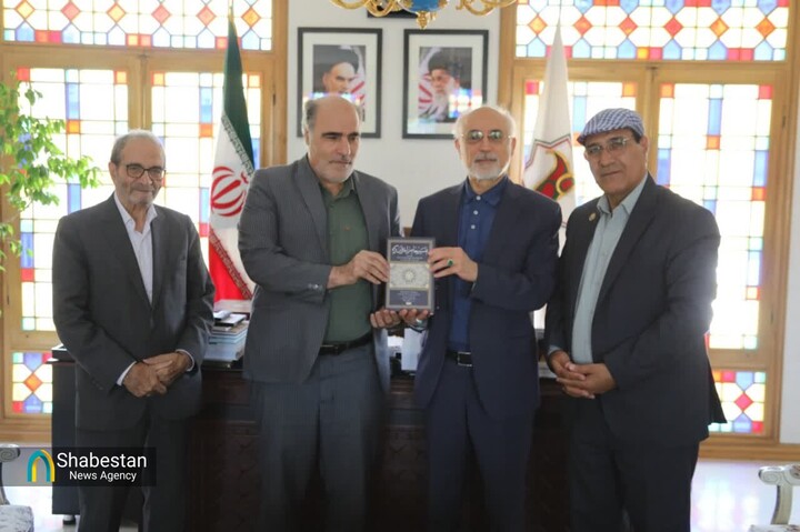 صالحی: مفاخر ملی مانند ابن‌سینا جایگاه جهانی ایران را تقویت می‌کنند/ رحمتی: ابن‌سینا یکی از معماران اسلام ایرانی است 