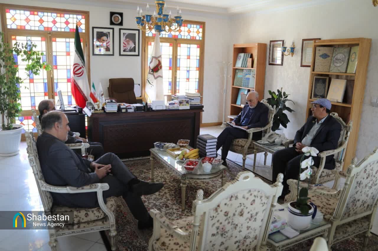 صالحی: مفاخر ملی مانند ابن‌سینا جایگاه جهانی ایران را تقویت می‌کنند/ رحمتی: ابن‌سینا یکی از معماران اسلام ایرانی است 