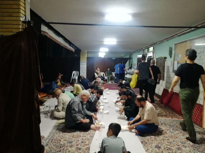 خدمت به زائران اربعین، افتخار بچه‌های مسجد است