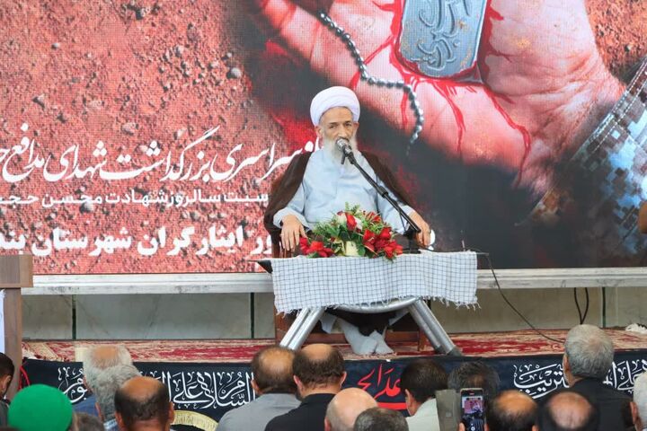 همایش اربعین رزمایشی بزرگ و نماد قدرت‌نمایی است