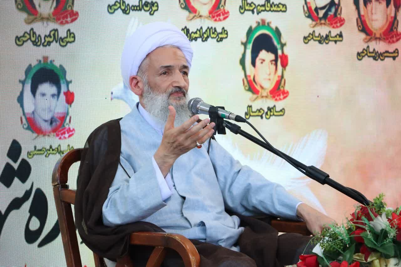 همایش اربعین رزمایشی بزرگ و نماد قدرتنمایی است