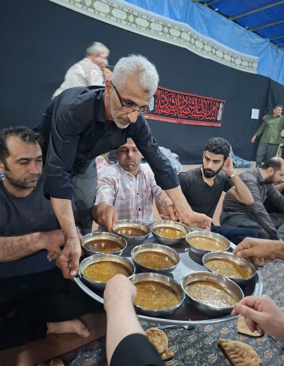 حب حسین(ع) در موکب شهدای بهشهر و خادمینی که بر عهدشان‌ماندند