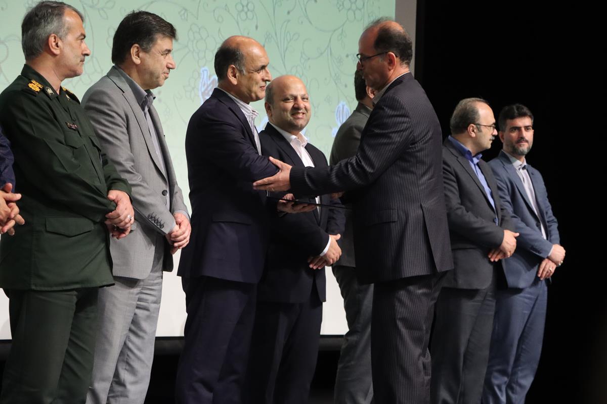 پاسخگویی به مطالبات خبرنگاران در روز خبرنگار