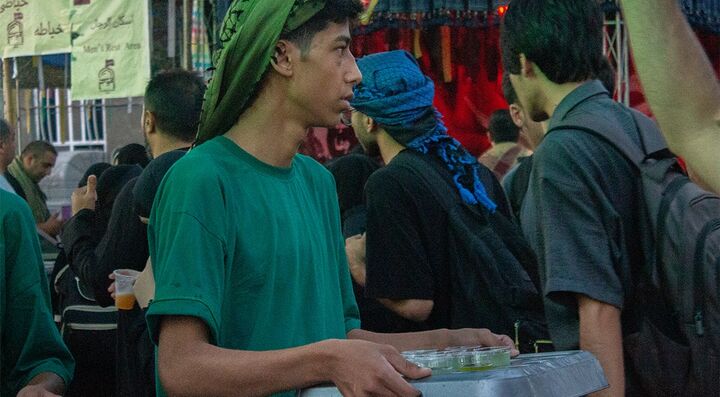 ایستگاه‌های خدماتی موکب جوانان بروجرد در مشایه نجف کربلا عمود ۹۷۴