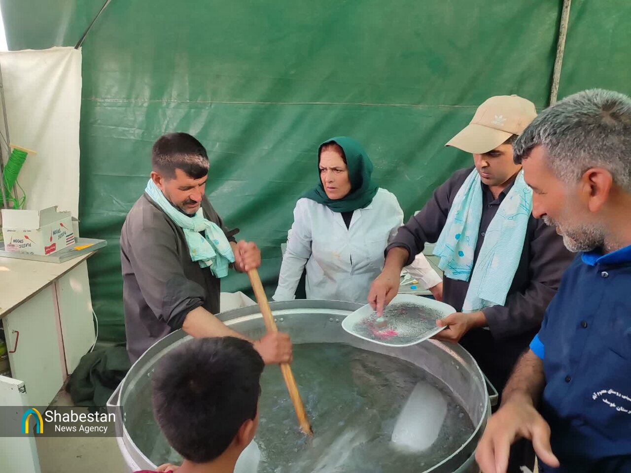 همت و همدلی مردم معصوم‌آباد برای خدمت به زائران اربعین