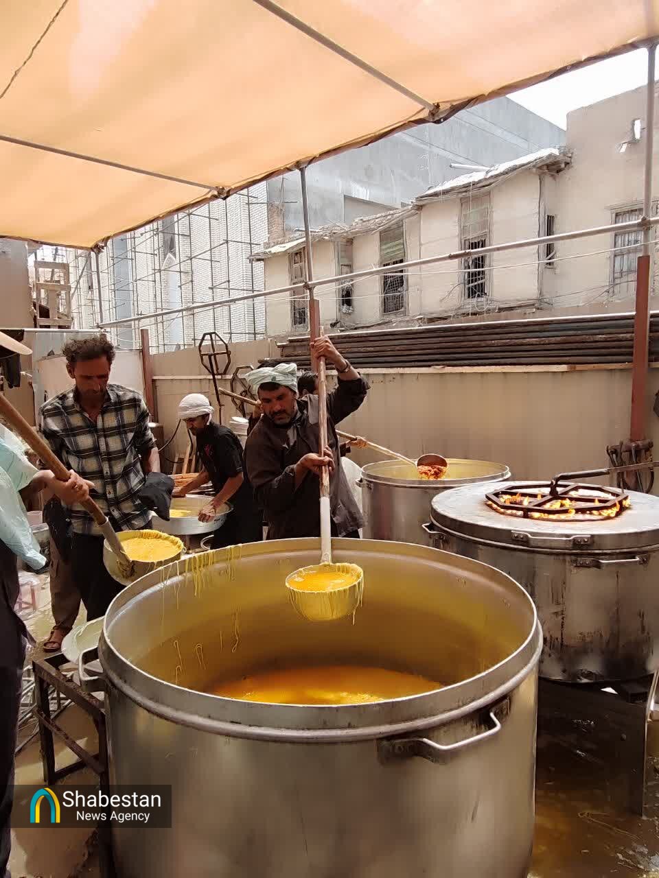 همت و همدلی مردم معصوم‌آباد برای خدمت به زائران اربعین