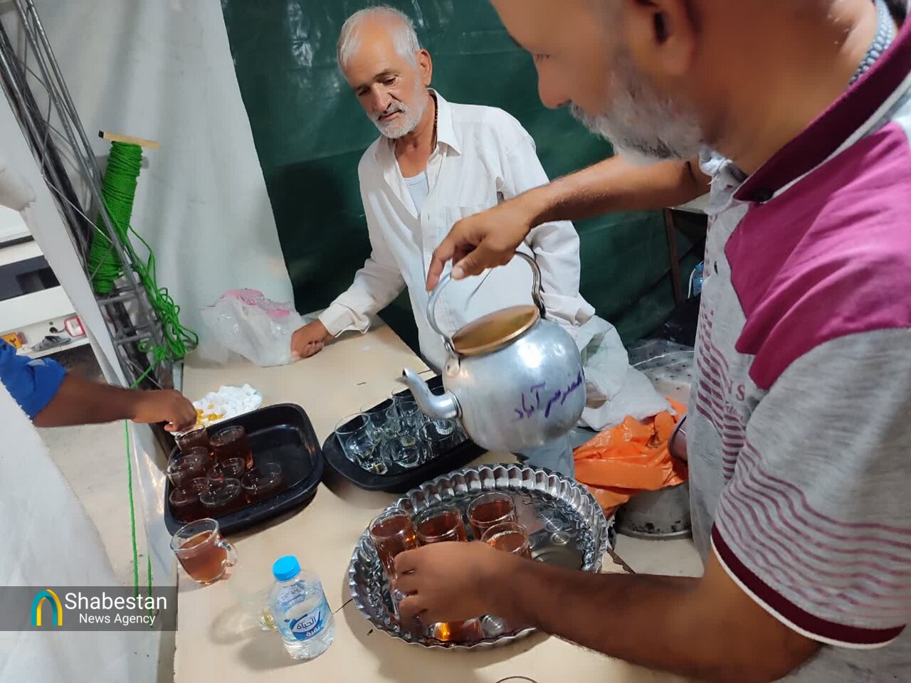 همت و همدلی مردم معصوم‌آباد برای خدمت به زائران اربعین