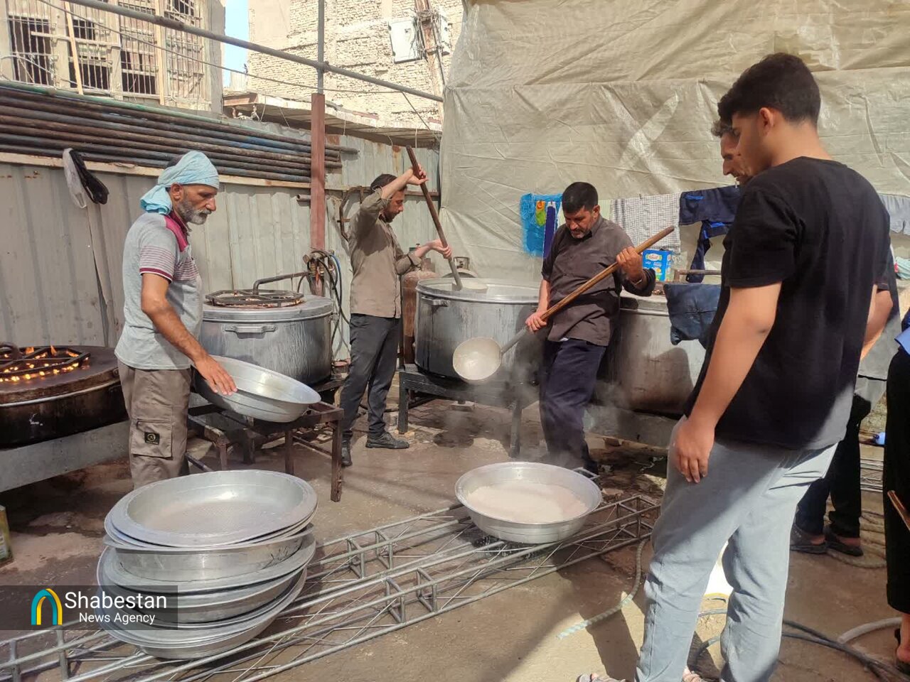 همت و همدلی مردم معصوم‌آباد برای خدمت به زائران اربعین