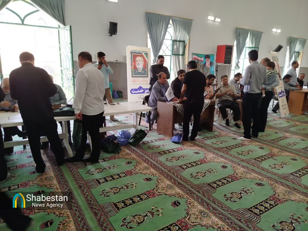 میز خدمت به همت کانون های مساجد ساوه