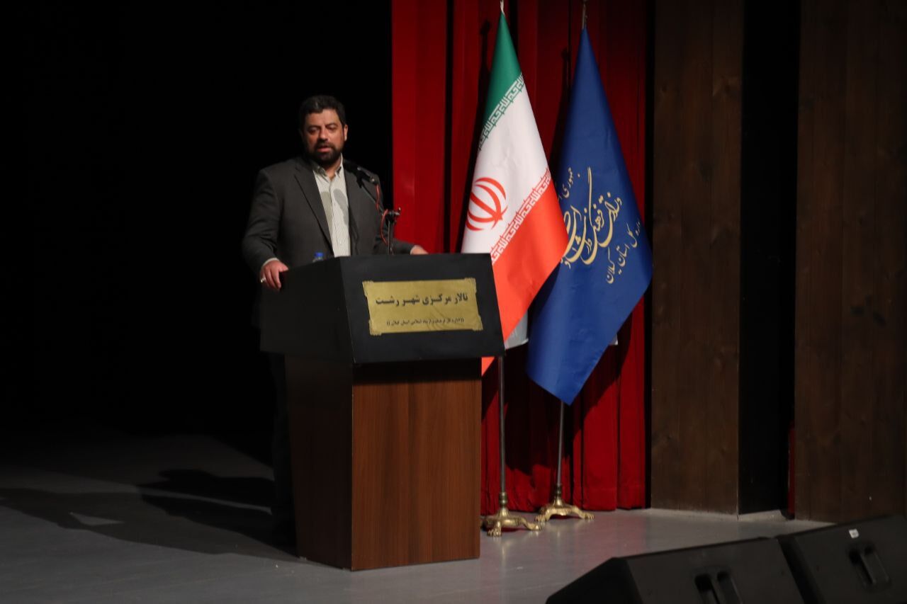 پاسخگویی به مطالبات خبرنگاران در روز خبرنگار