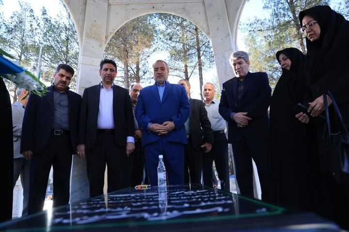 خبرنگاران در خط مقدم جهاد تبیین قرار دارند