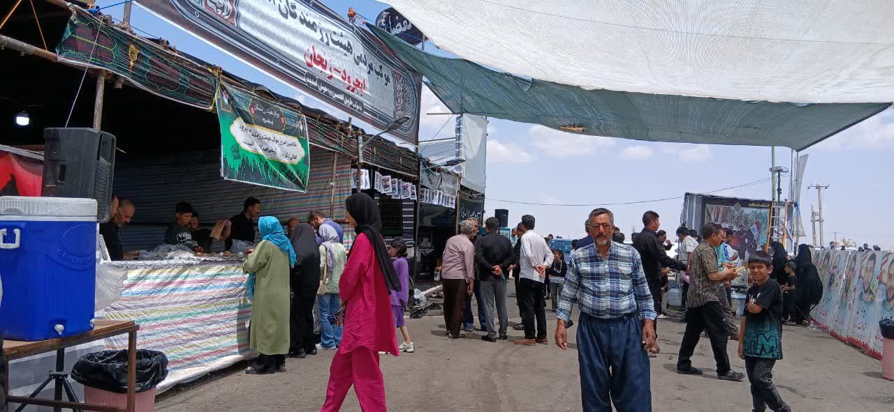 موکب هیأت رزمندگان ایجرود، خادمی بیوقفه در مسیر زائران اربعین حسینی