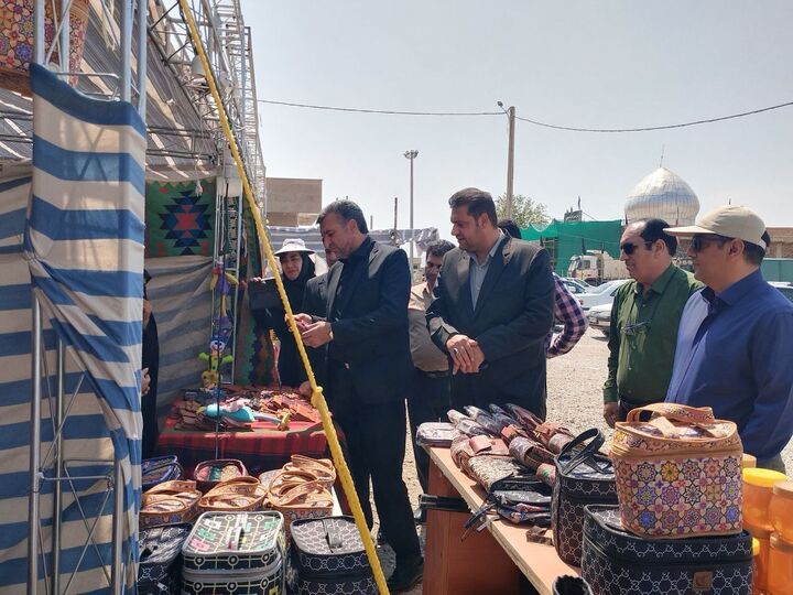 برپایی ۱۲۰ غرفه صنایع دستی در مسیر زائران اربعین ایلام