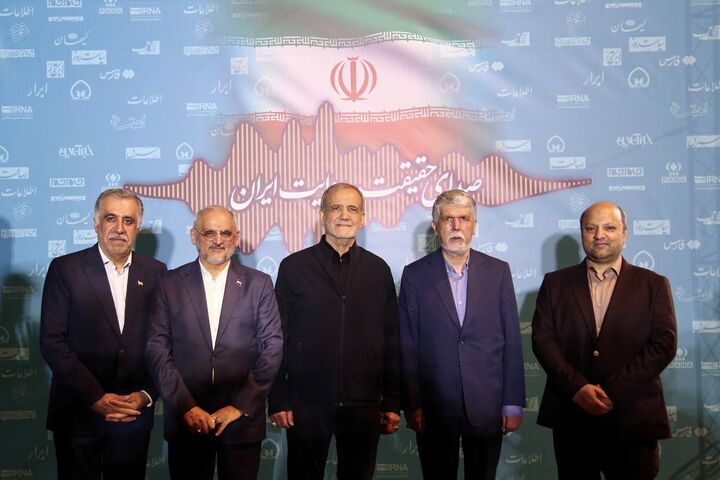 استمداد وزیر فرهنگ از رئیس جمهور برای کاهش عسرت کار خبرنگاری