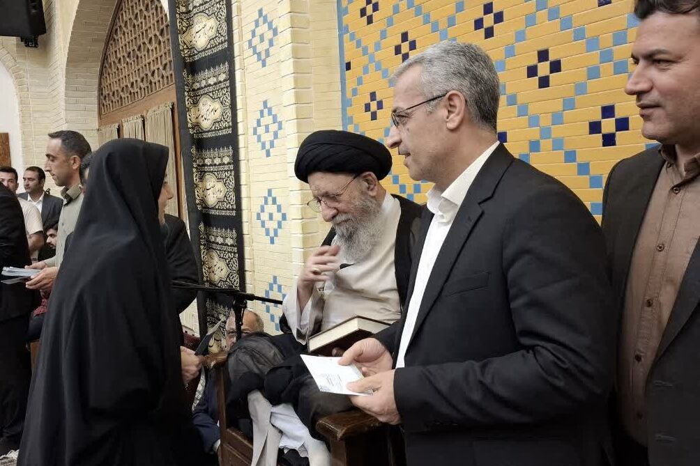 تجلیل نماینده ولی فقیه در گلستان از خبرنگاران