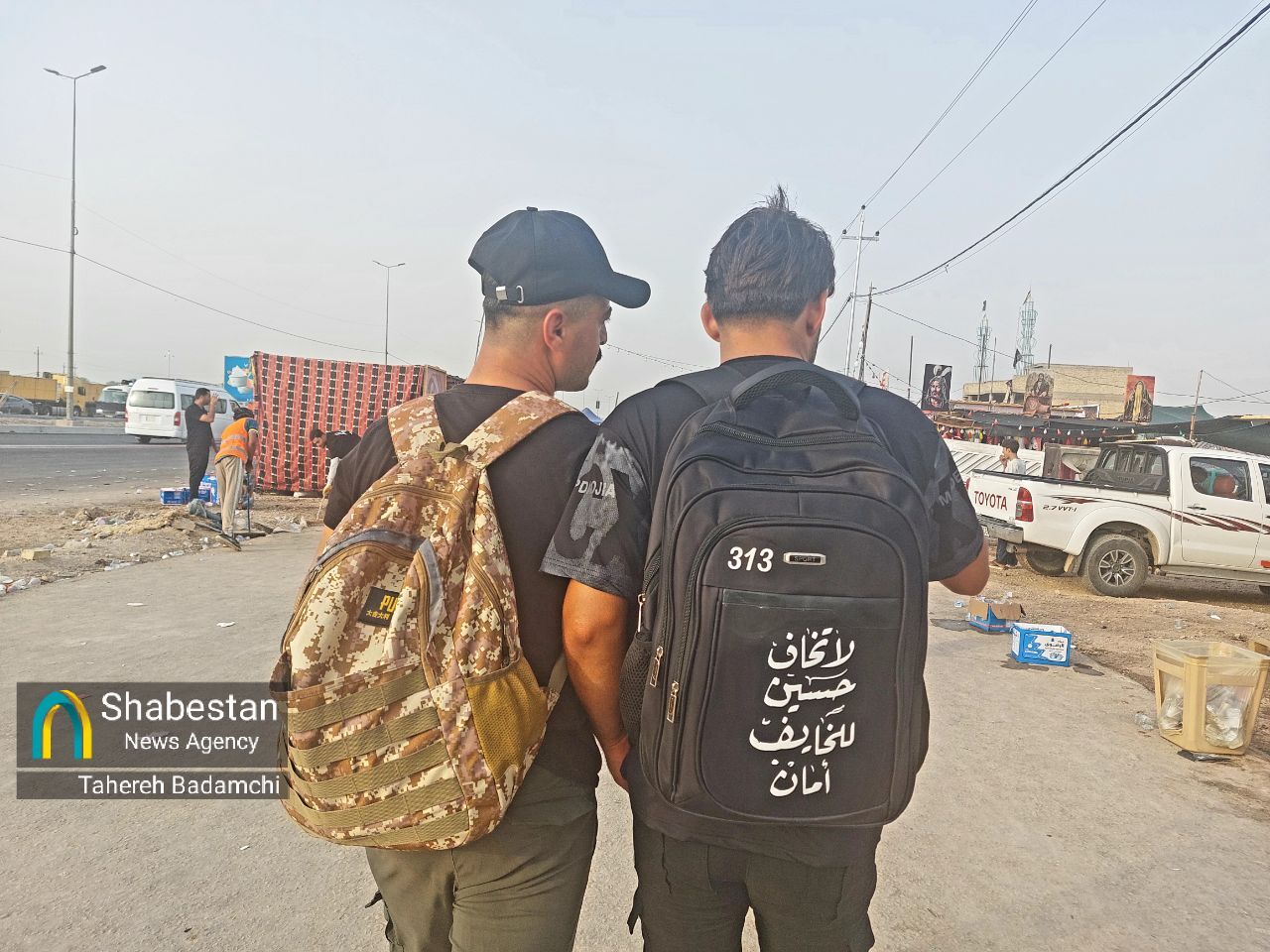 دلنوشتههایی بر پشت عشق/ پیامهای کولهپشتیهای اربعین