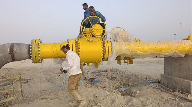 اتصال نهایی خط ۴۲ اینچ پتروشیمی مکران با موفقیت به سرانجام رسید