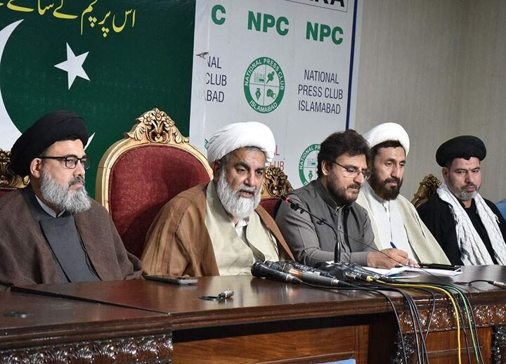 رفتار خشونت آمیز با عزاداری امام حسین (ع) را متوقف کنید