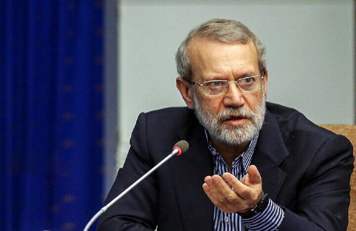 لاریجانی: ایرانی‌ها «تسلیم‌بشو» نیستند