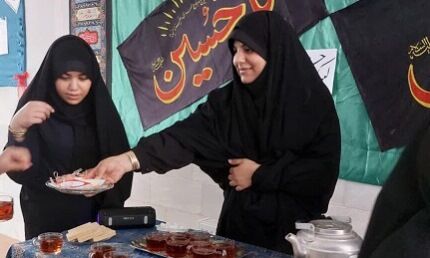 پیادهروی اربعین اهمیت حضور اجتماعی زنان در اسلام را به رخ جهان کشید