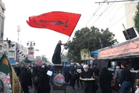 سنگ‌تمام بچه‌های مسجد برای جاماندگان اربعین