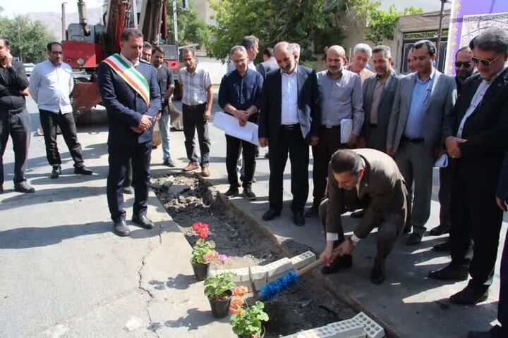 آغاز عملیات اجرایی بخشی از شبکه جمع‌آوری فاضلاب شهر ملایر