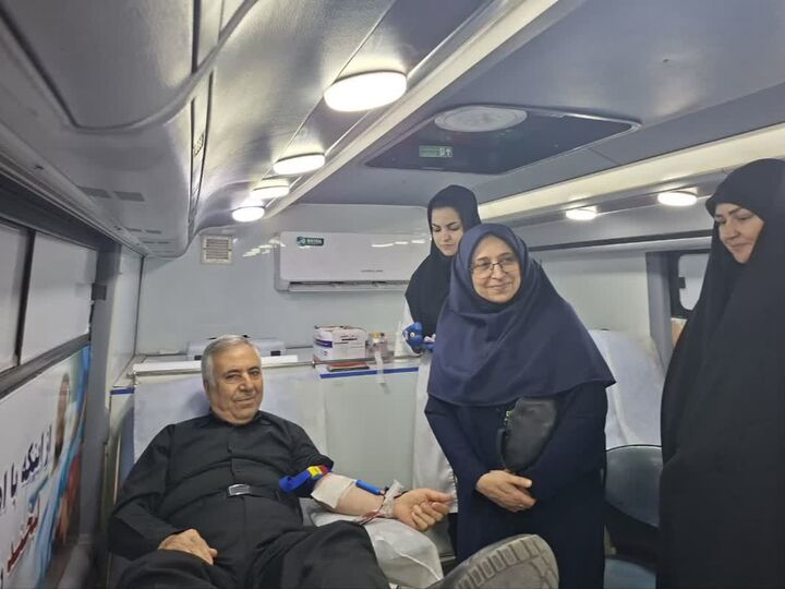 استقرار سامانه سیار اهدای خون در اراک همزمان با شب اربعین حسینی