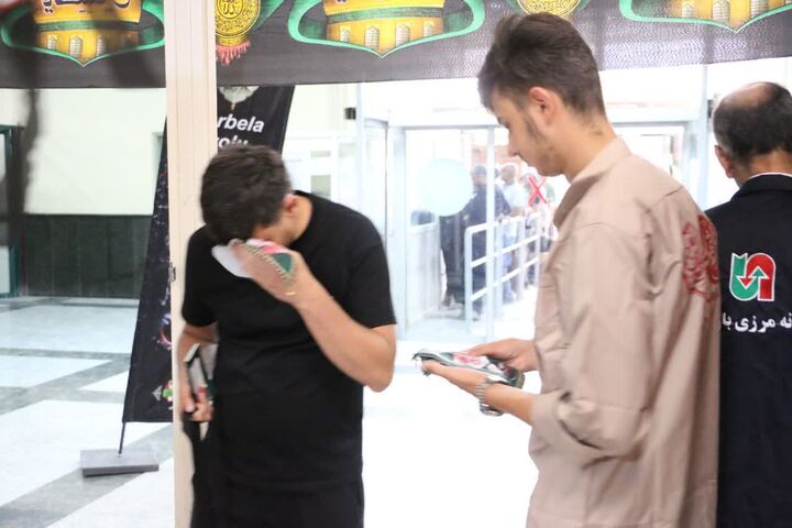 حضور زائرین در مسیر عاشقی