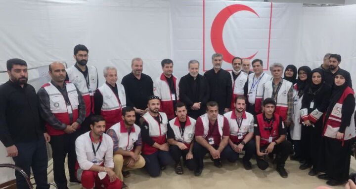 بازدید وزیر امور خارجه از درمانگاه تخصصی هلال احمر گیلان در نجف اشرف