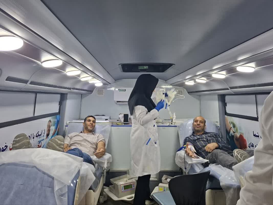 استقرار سامانه سیار اهدای خون در اراک همزمان با شب اربعین حسینی