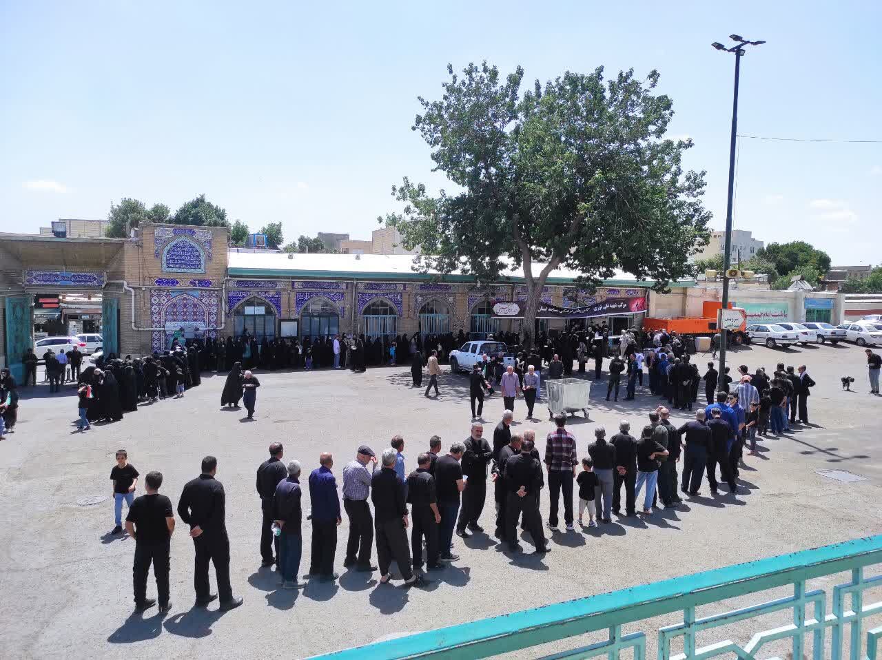 خدمت بچههای مسجدی به جاماندگان اربعین در زنجان