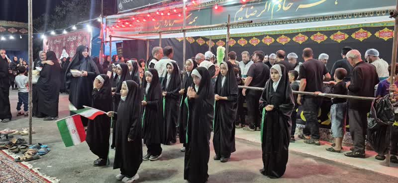 فعالیت موکب‌های ملایر در مسیر برگشت با خدمات‌دهی به زائران اربعین