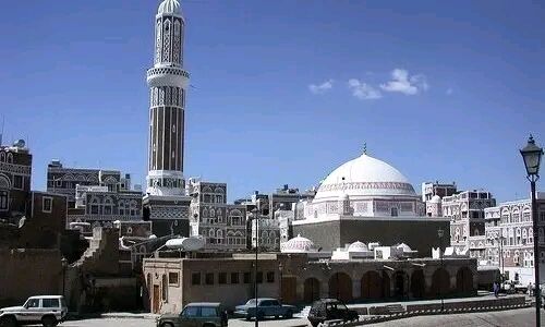 جامع قبة المهدی؛ نگین گنبدسفید صنعا که تاریخ و جنگ بر آن سایه انداخت