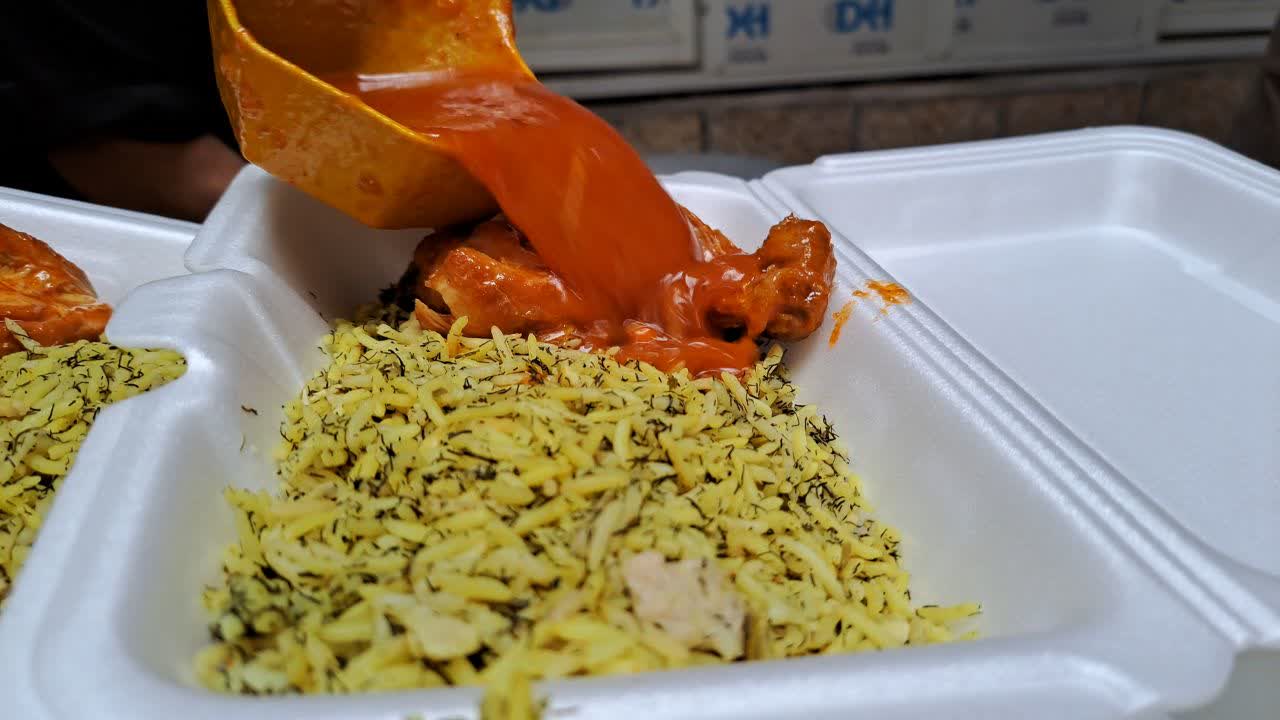 تجلی یاری موکب داران حسینی در کربلا