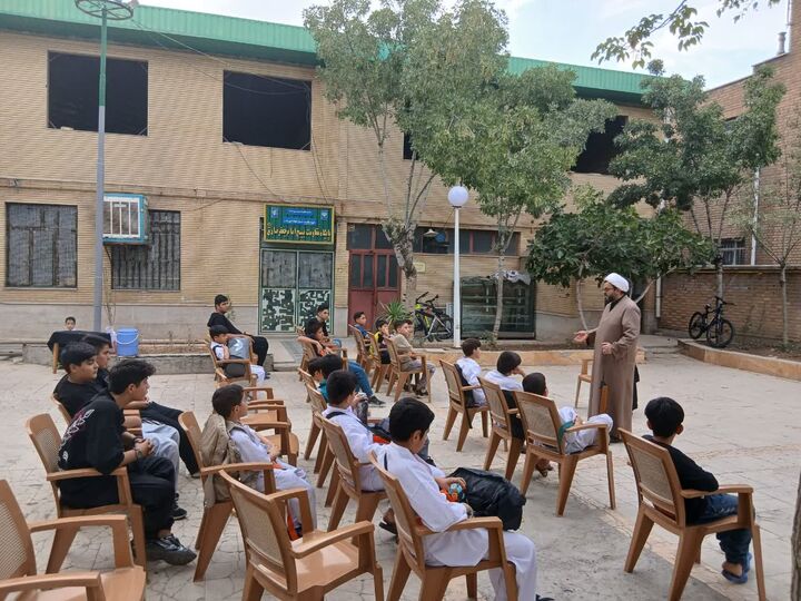 پاتوق گفت‌وگوی اخلاق و مهارت‌های زندگی با بخش جذاب تیراندازی در مسجد النبی (ص)