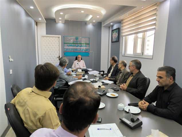 بررسی موضوع  استانداردسازی وسایل بازی مستقر در پارک‌ها و بوستان‌های شهر خرم‌آباد و دورود