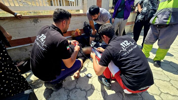 نجات جان زائر ۵۵ ساله دچار ایست قلبی در مرز تمرچین