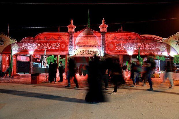 روایتی تصویری از موکب دختران حرم حضرت معصومه(س) در طریق الحسین(ع)