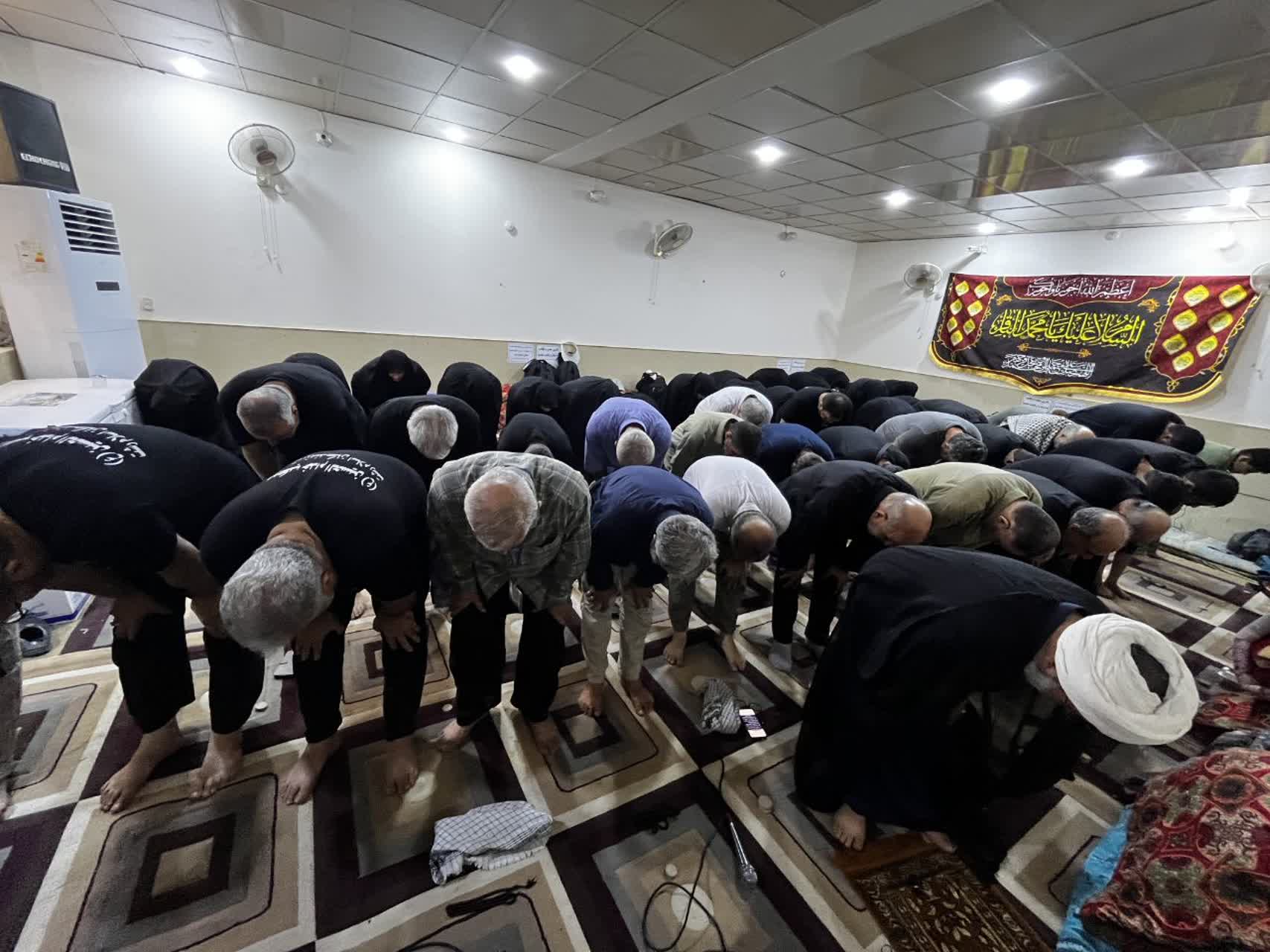 رفع عطش با یخ در بهشت گیلان در گرمای شدید عراق