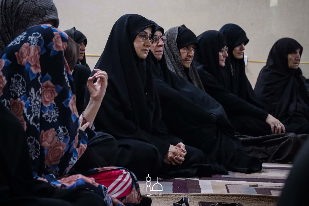 رفع عطش با یخ در بهشت گیلان در گرمای شدید عراق