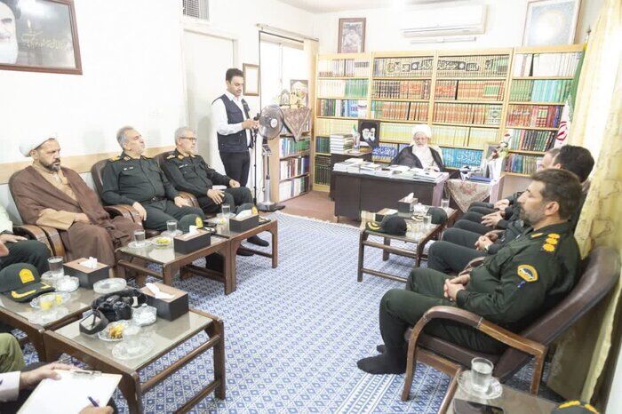 دشمنان همواره با طراحی توطئه‌های مختلف قصد ایجاد ناامنی در کشور دارند