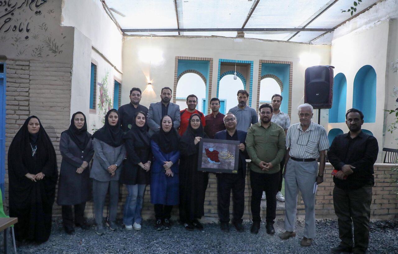 هیئت هندبال استان مرکزی به دنبال اسپانسر برای تیم بانوان