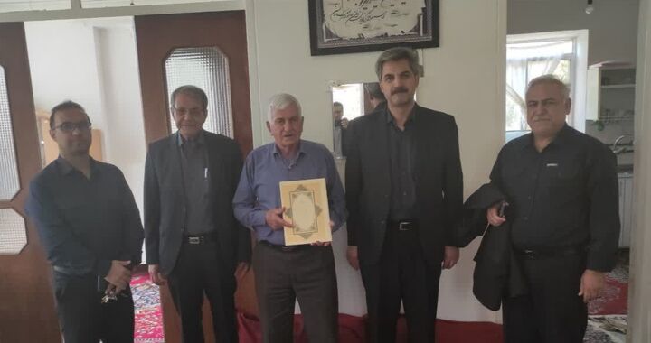 آزادگان و جانبازان روایتگران ماندگار ایثار و پایداری هستند