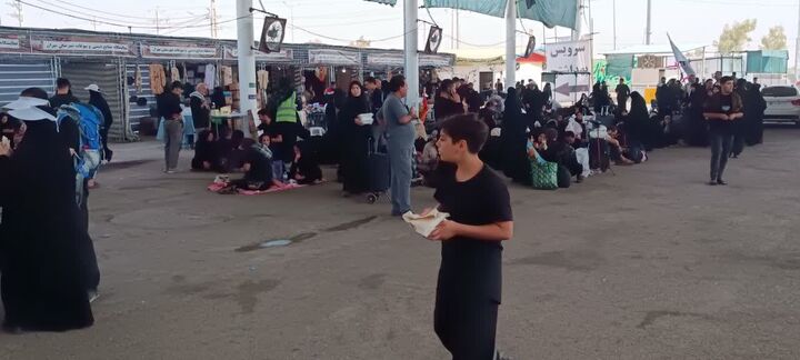 تردد بیش از ۱۸ هزار زائر از مرز مهران در ۲۷ مرداد