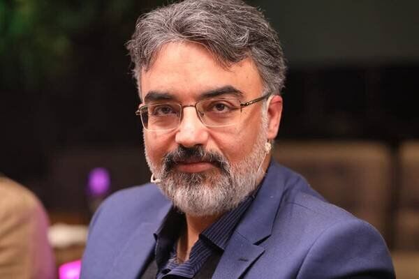 بهزاد دانشگر دبیر ششمین جایزه داستان تهران شد